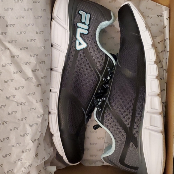 Fila women's Running shoe - Picture 3 of 6